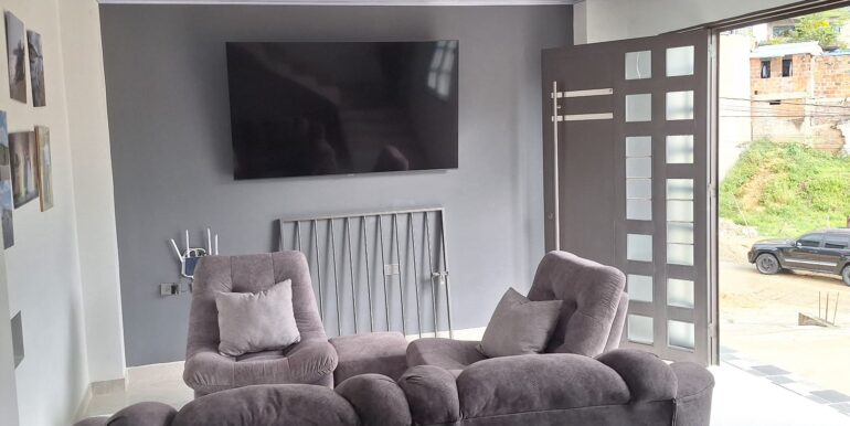 WhatsApp Image 2025-11-10 at 4.13.41 PM (1)