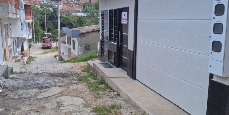 WhatsApp Image 2026-08-27 at 15.52.51